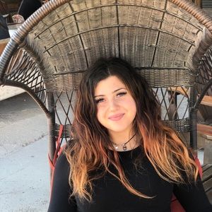 Meet your Posher, Camille